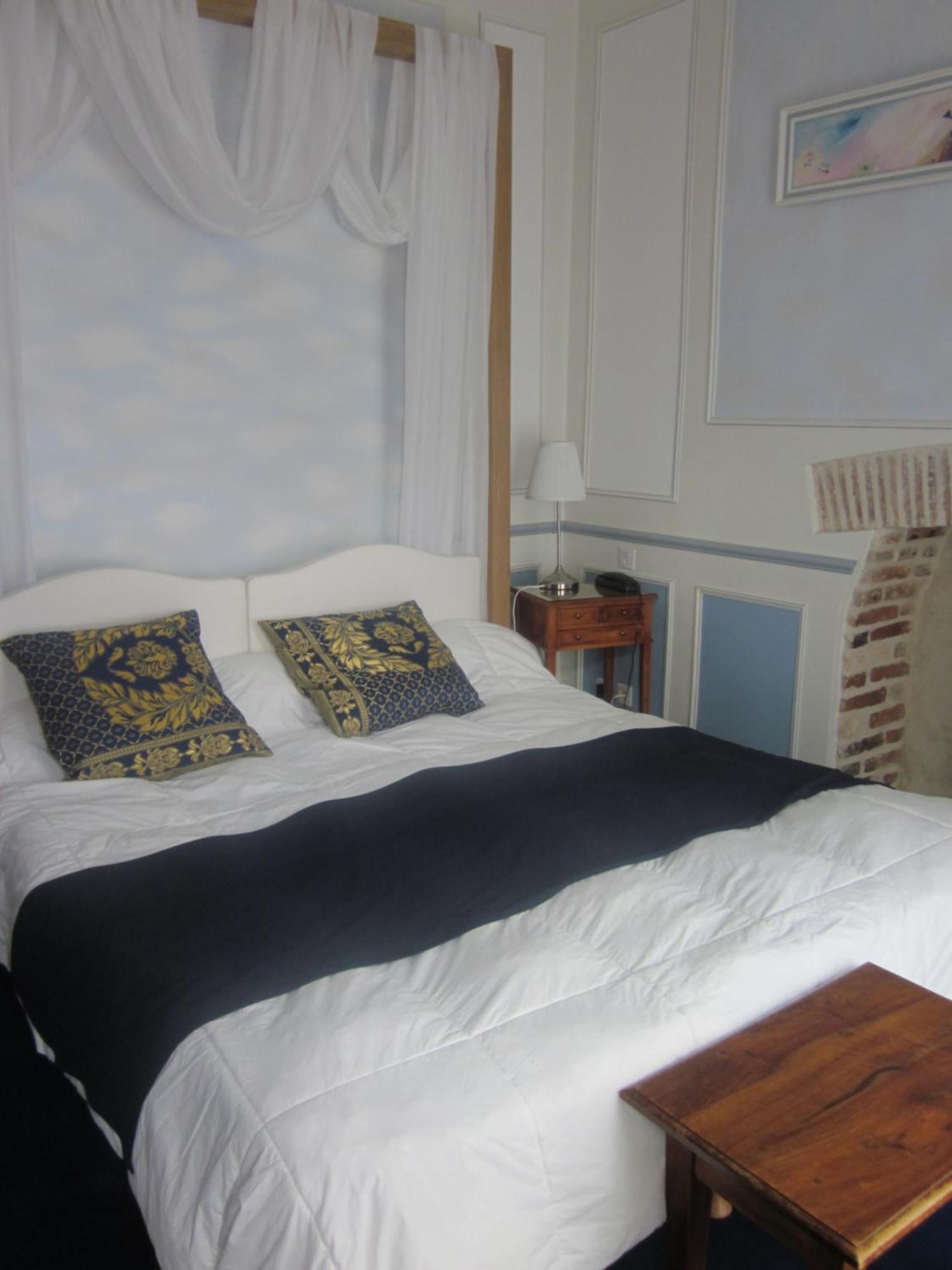 Hotel La Cognette Issoudun Esterno foto